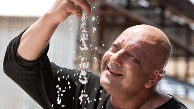 Bollywood awaits fate of Khal-Naayak